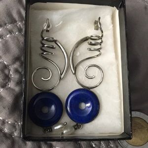 Retro Vintage Beth Solomon lapis and Sterling silver  designer earrings